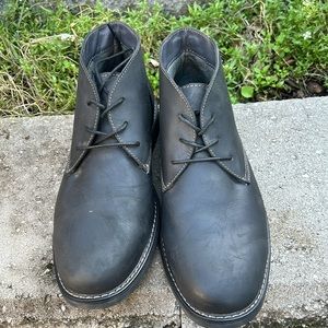 Nunn Bush Lancaster black leather chukka laced boots